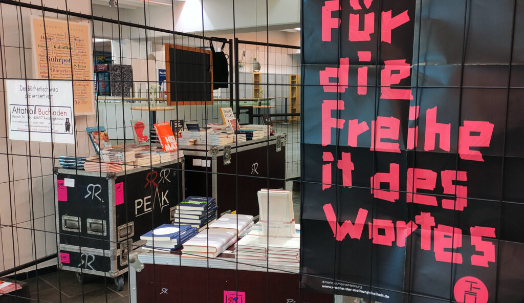 buchbar im Festspielhaus